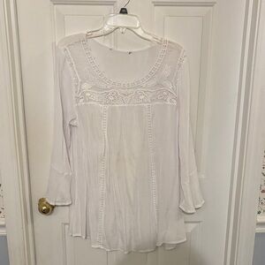 Elegant White Lace Women's Top